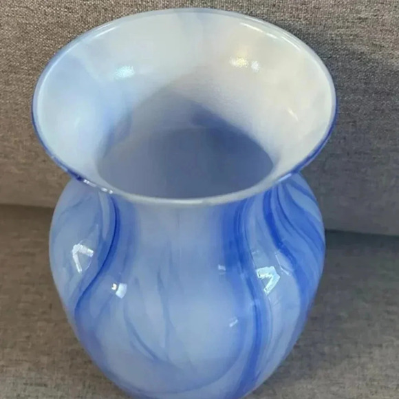 Blue & White Swirl Indiana Crystal 8" Jar Vase Made In USA - Picture 3 of 4